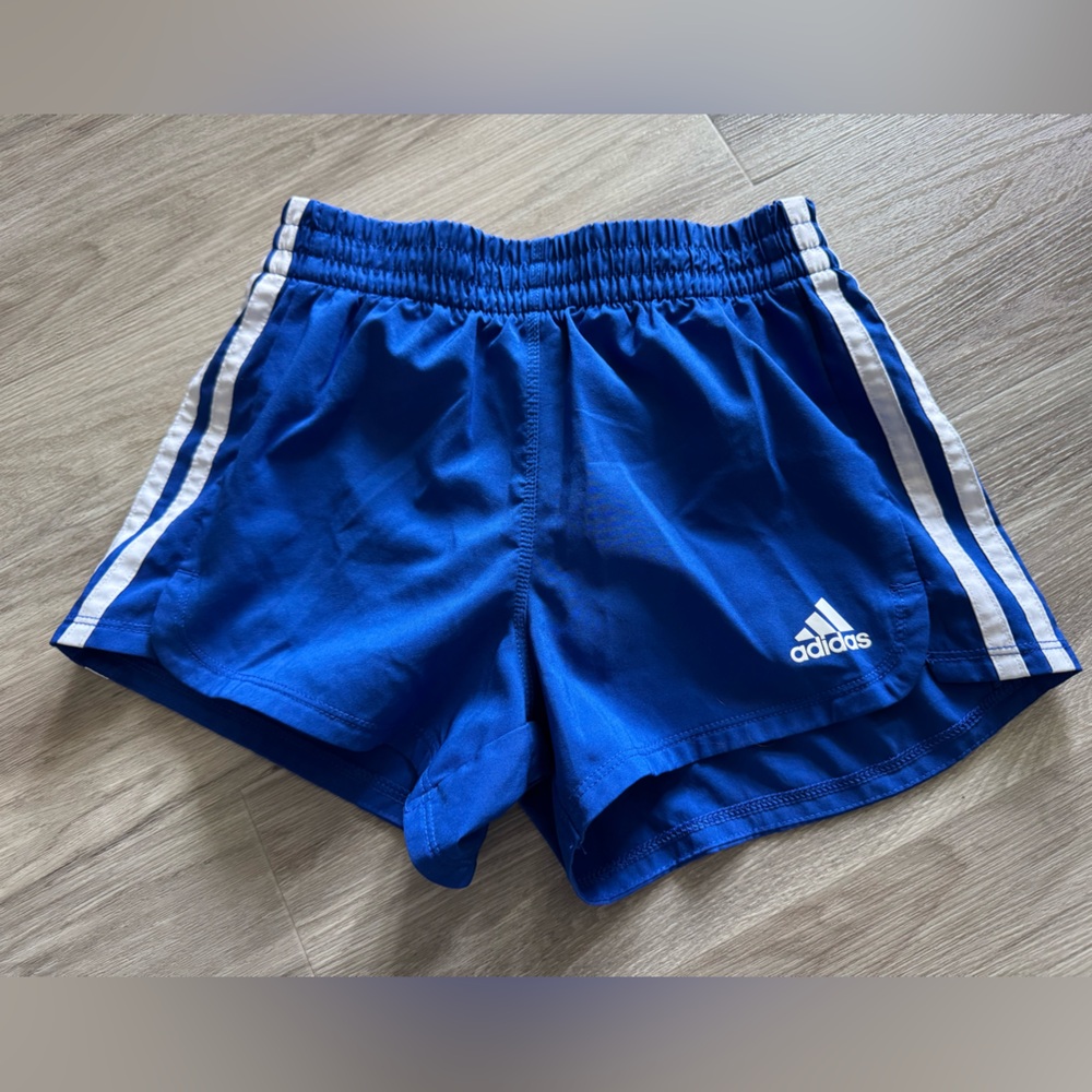 ADIDAS RUNNING SHORTS SIZE 7/8
